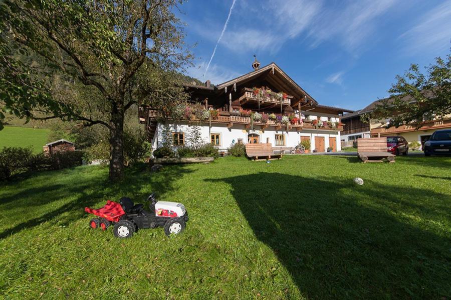 Pension Schösser Fusch an der Grossglocknerstrasse Exterior foto